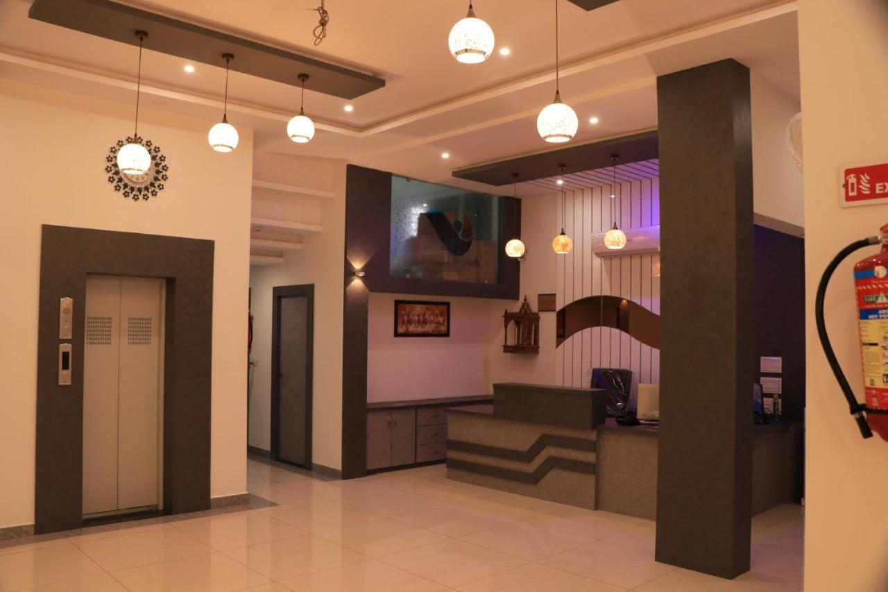 Hotel Viraj Residency Bhuj Exterior foto